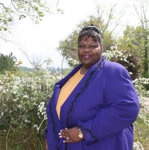 Meet your Posher, Donia